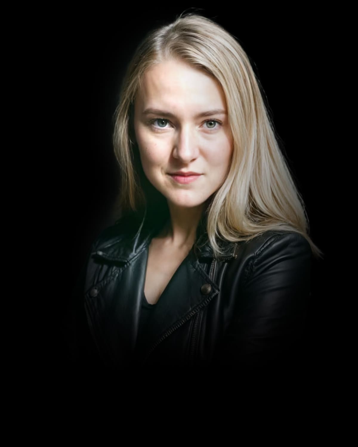 Bea Alesi - KI-Assistentin für Multi-Skalenphysik